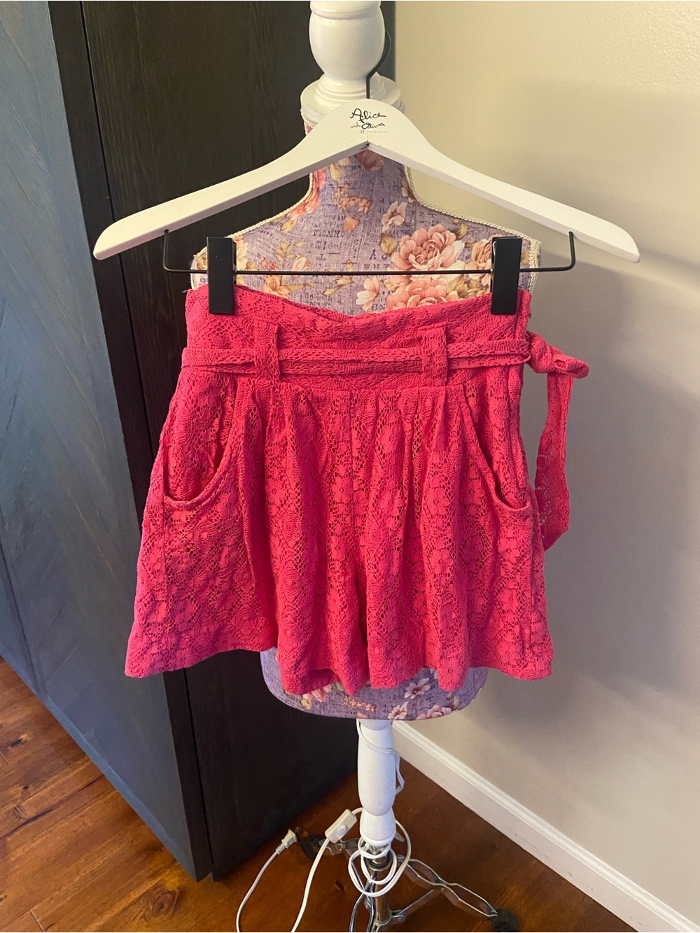 G by Giuliana Rancic pink lace shorts 2